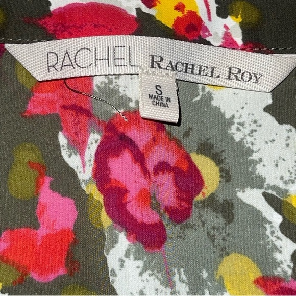 ❤️2/$15 or 3/$21❤️ Rachel Roy Cold Shoulder Short Sleeve Top, Size Small - Picture 9 of 11